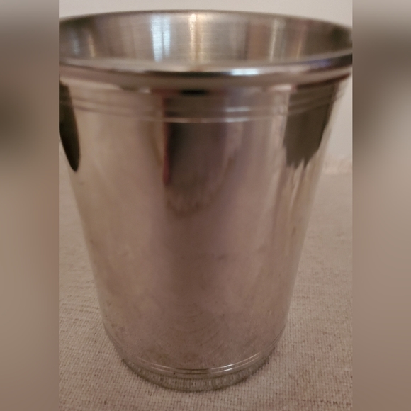 Salisbury Pewter's Carolina Pewter Cup - Picture 4 of 9